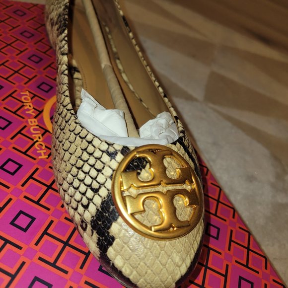 Tory Burch Chelsea Ballet Flat - Picture 3 of 8
